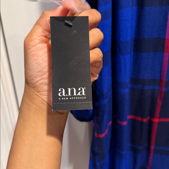 NWT! Long Sleeve Blue and Red Plaid Button-Up Shirt - Picture 7 of 9